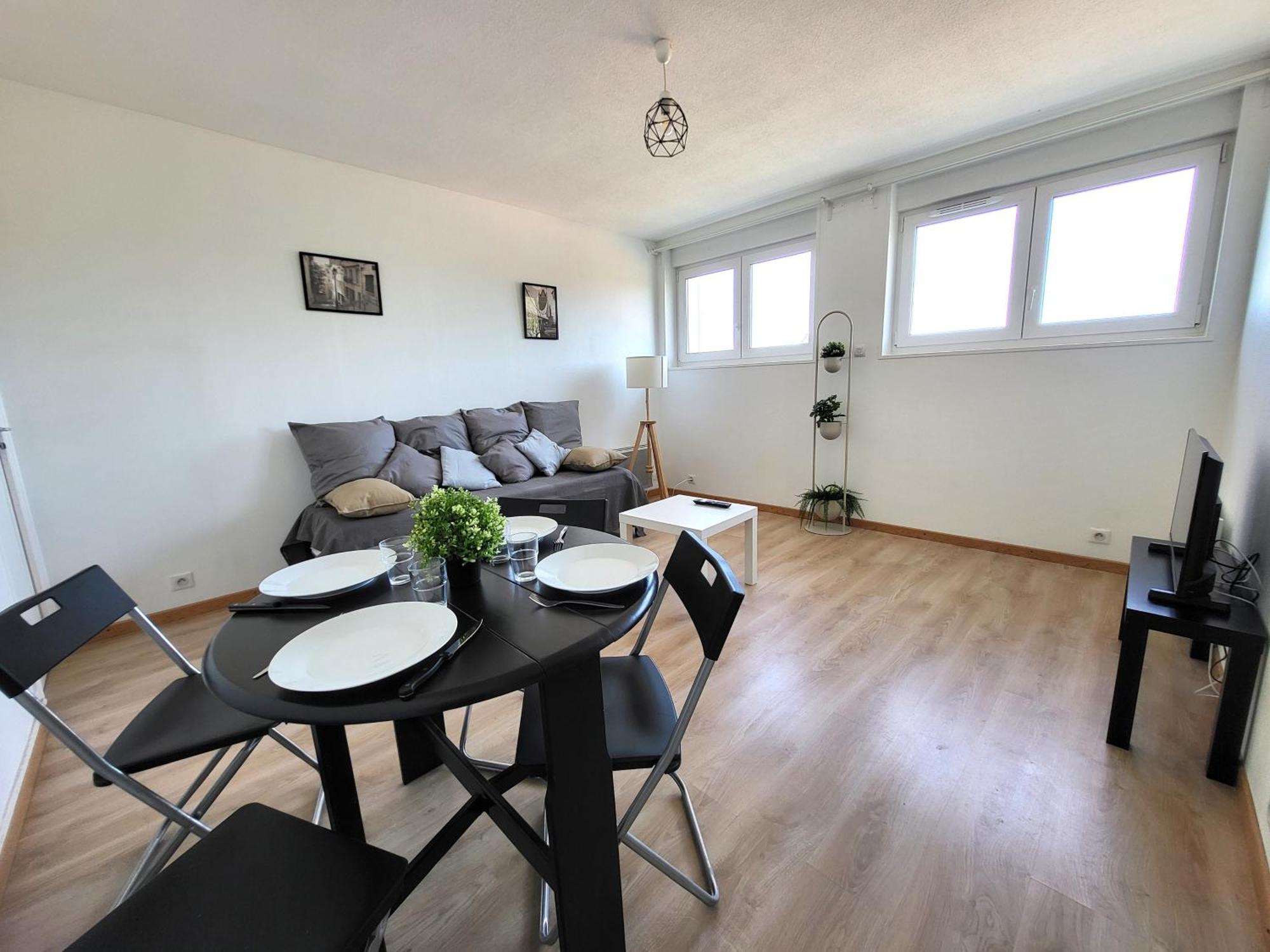 St-Quentin-En-Yvelines Plusieurs Appartements Avec Parking Trappes Cameră foto