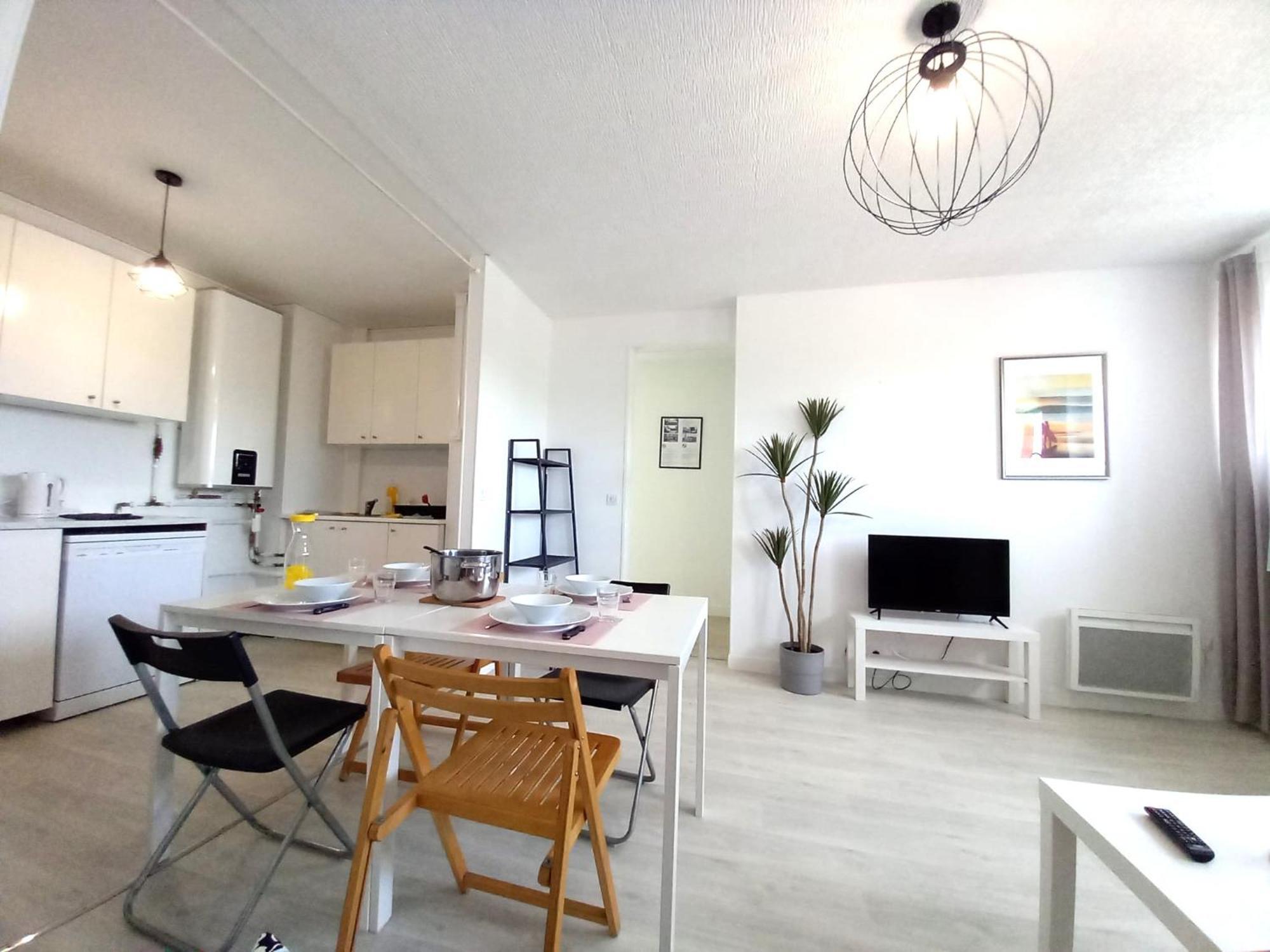 St-Quentin-En-Yvelines Plusieurs Appartements Avec Parking Trappes Cameră foto